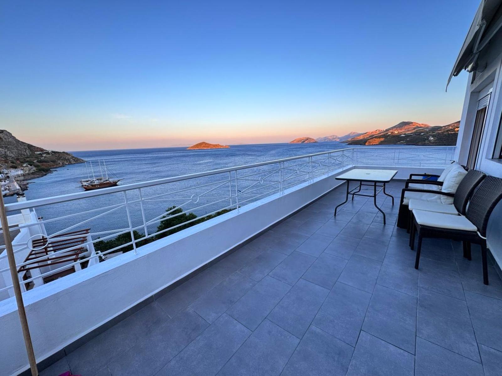 Infinity Blue Suite Panteli Exterior photo